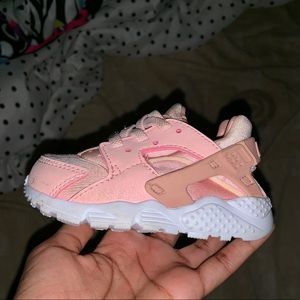 Toddler Pink Nike Huaraches